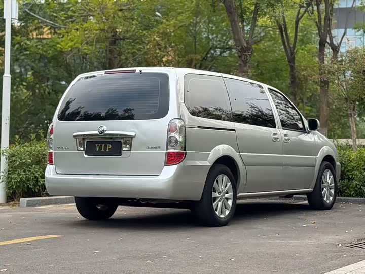 Buick GL8 2014 2.4L jing dian ban