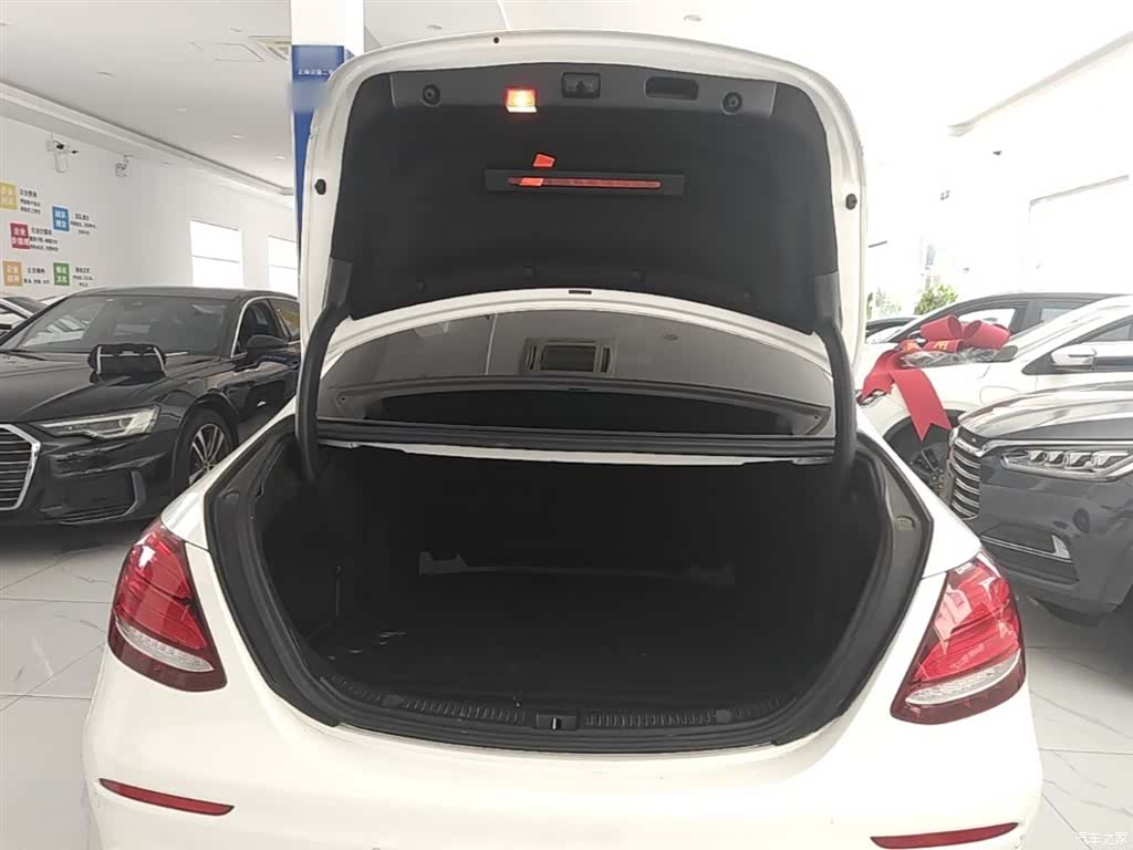 Mercedes-Benz E-Class, 2019 19