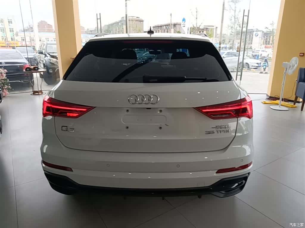 Audi Q3, 2023 6
