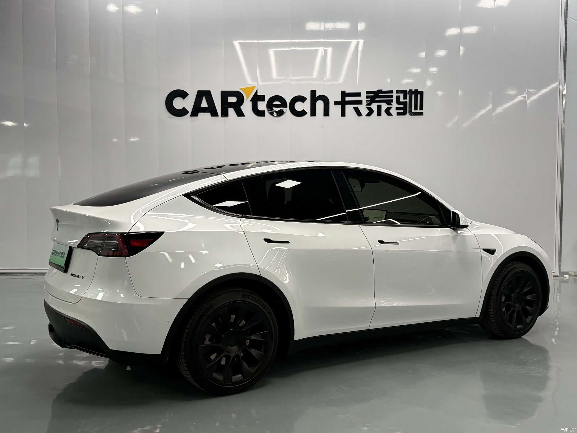 Tesla Model Y, 2024 23