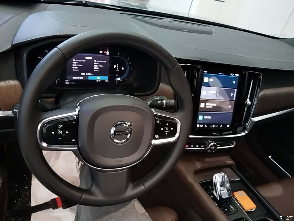 Volvo S90, 2022 10