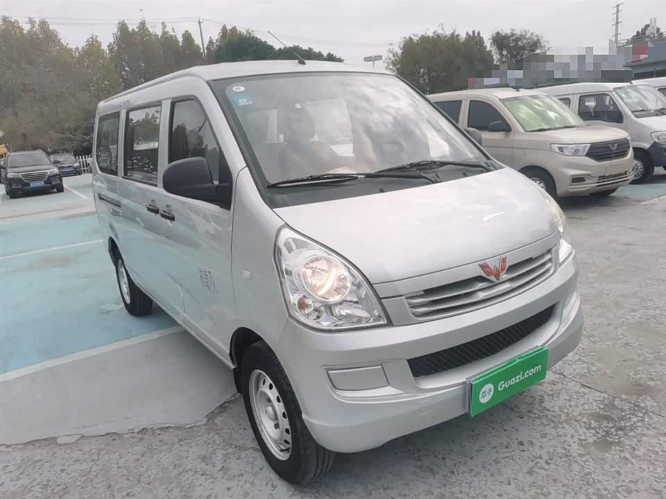 Wuling Wuling Rongguang S