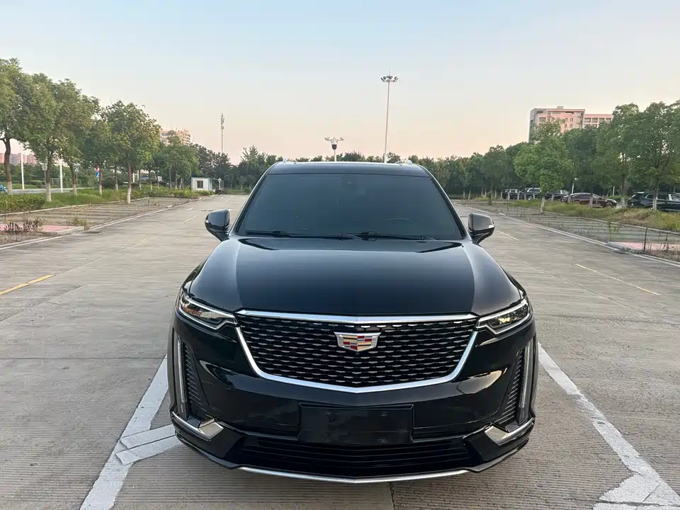 Cadillac XT6