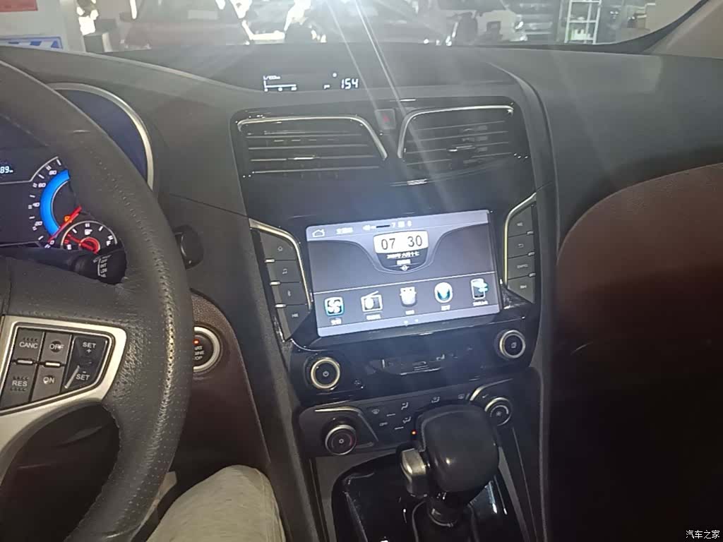 Haima V70, 2016 13