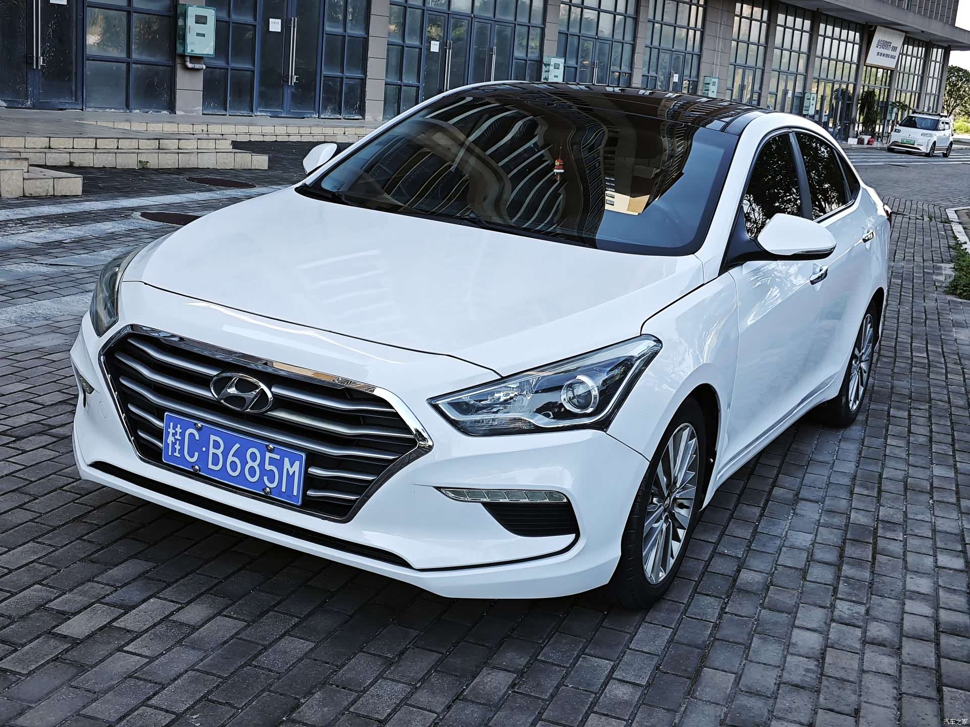 Hyundai GLS, 2018 1