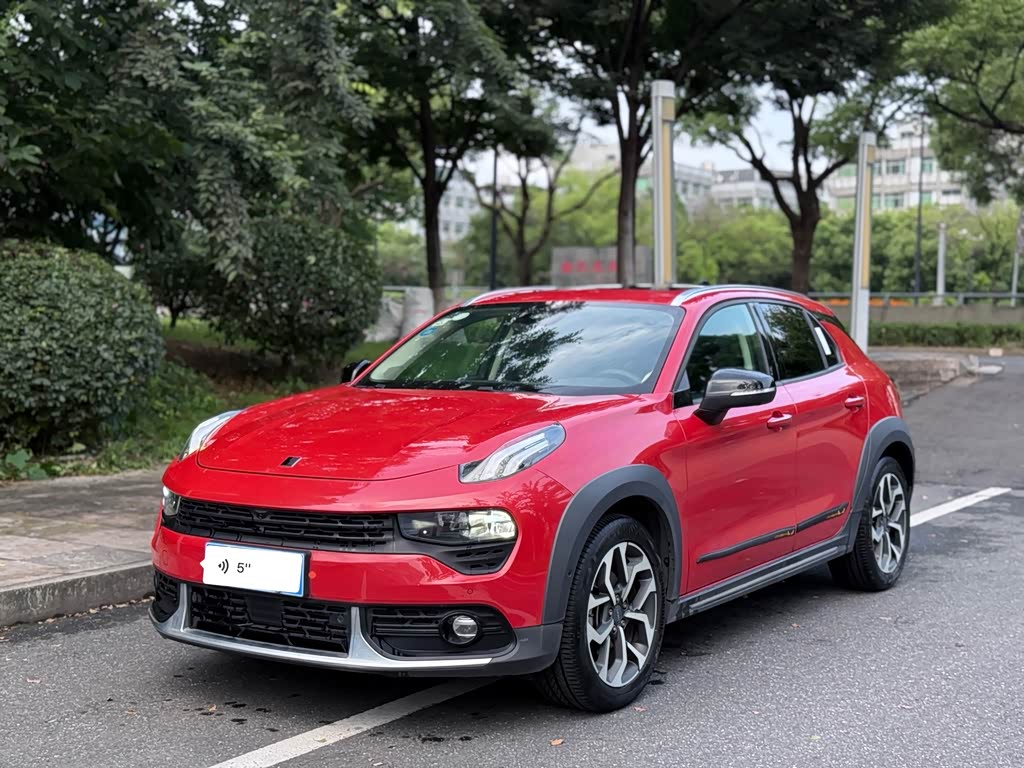 Lynk & Co 02