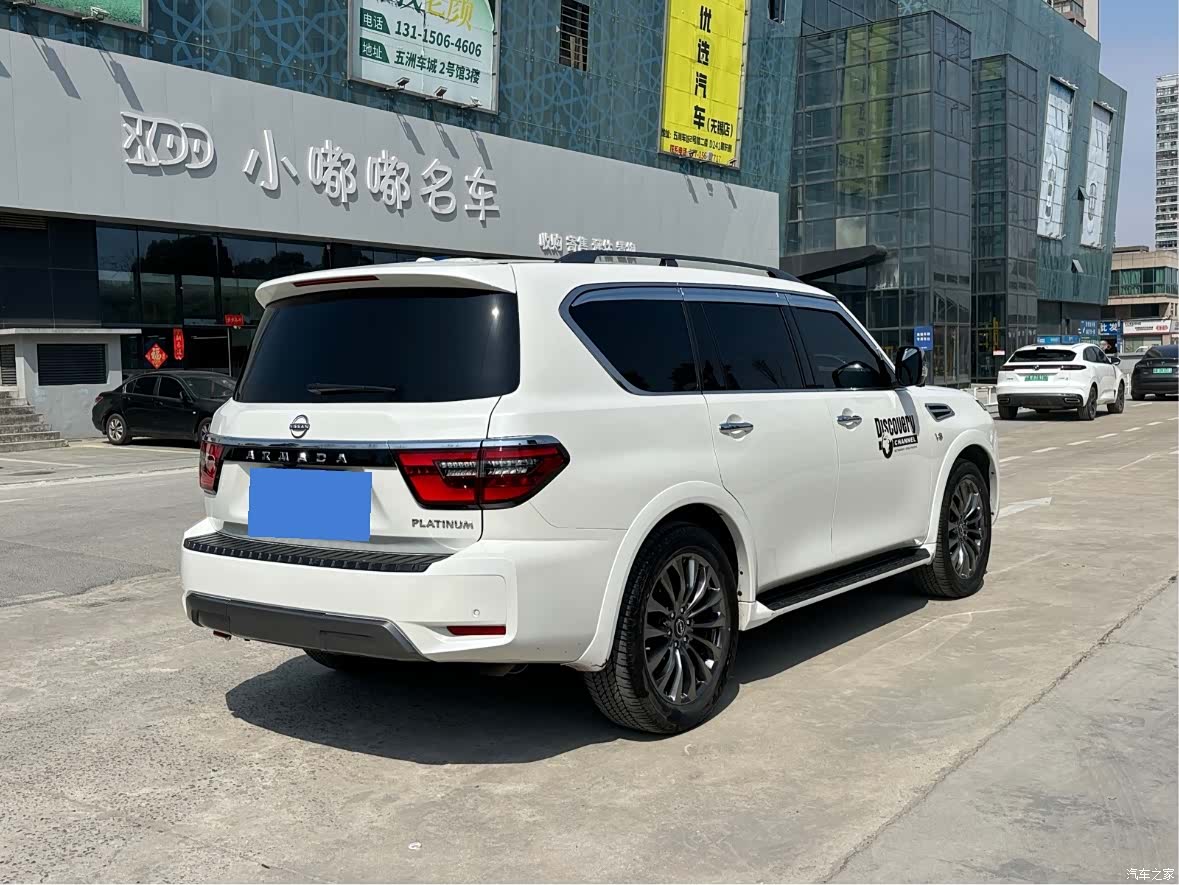 Nissan Patrol, 2023 3