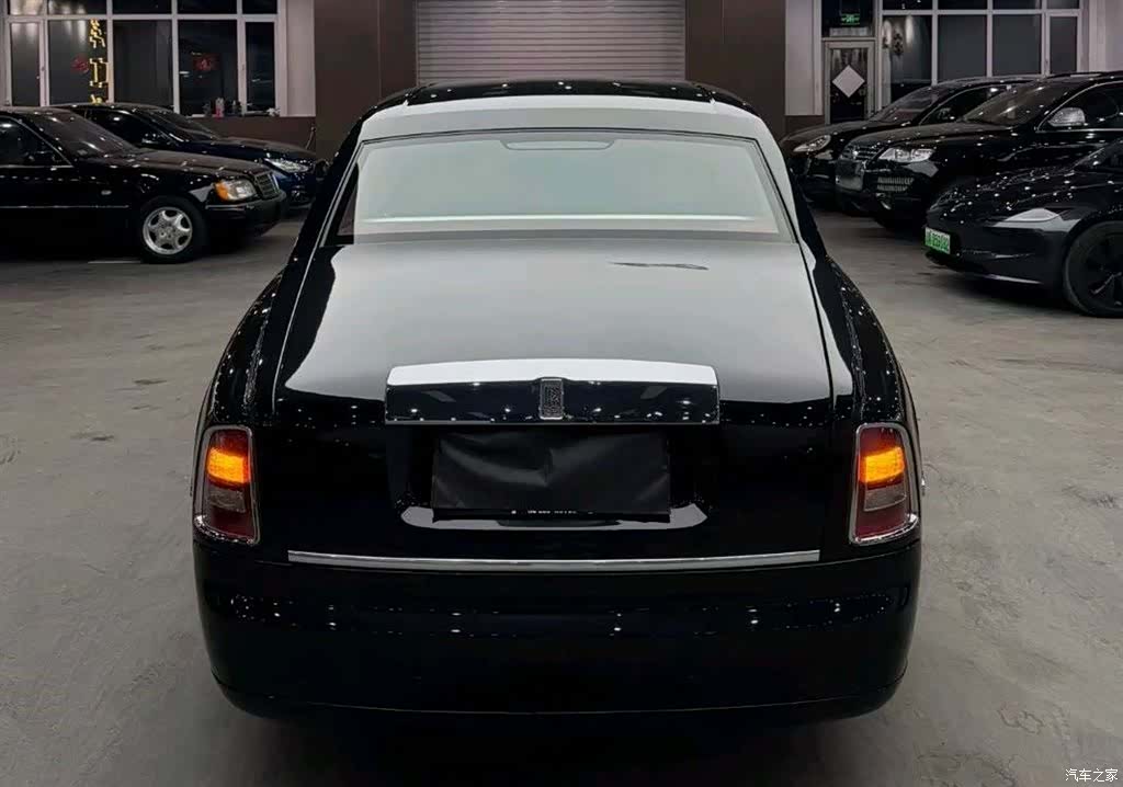 Rolls-Royce Phantom, 2007 все фото