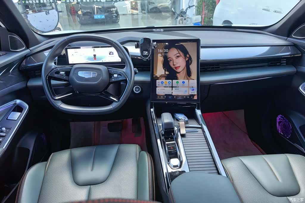 Geely Boyue, 2025 12