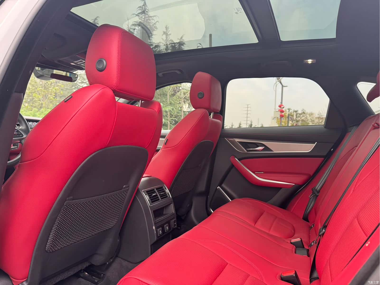 Jaguar F-PACE, 2024 6