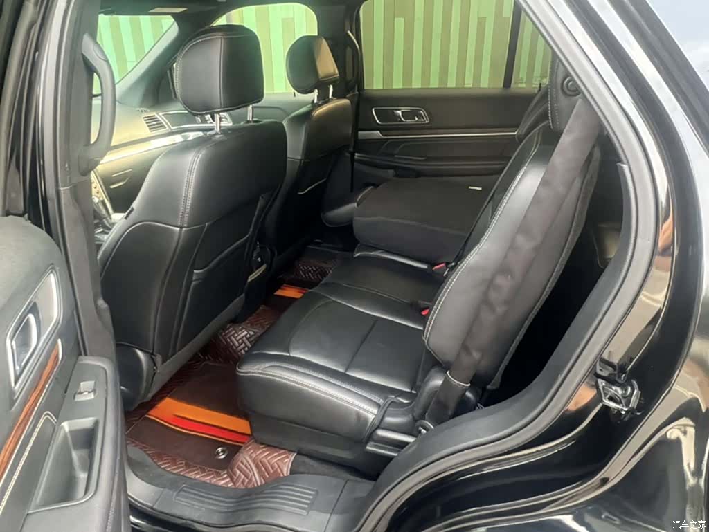 Ford Explorer, 2017 10