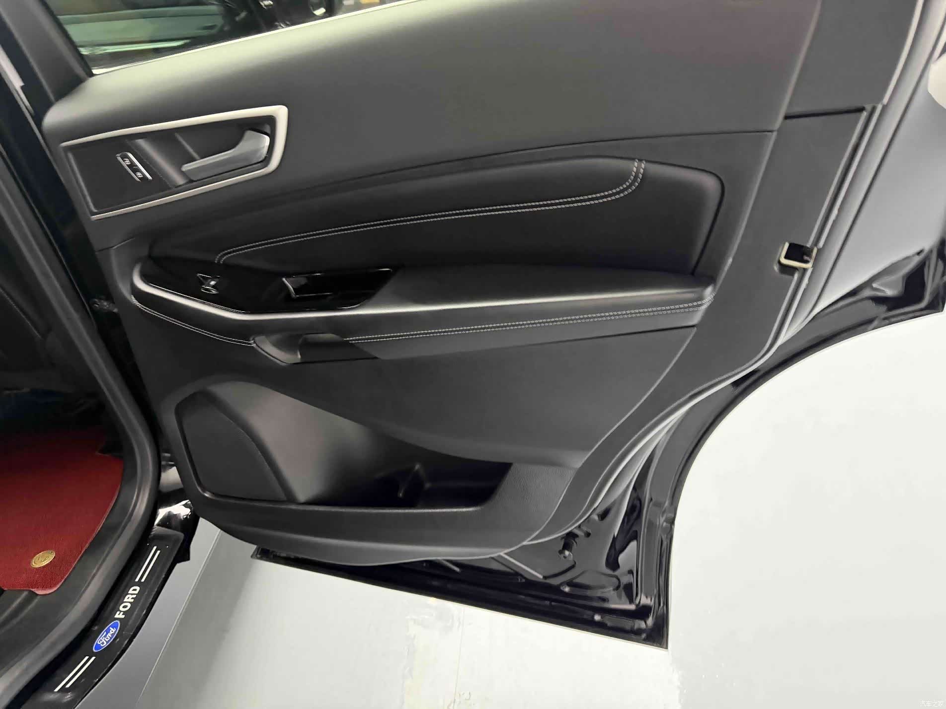 Ford Edge, 2022 18