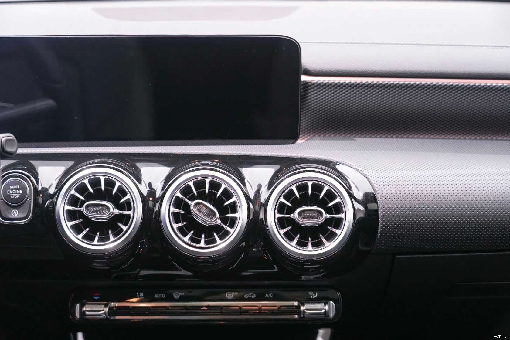 Mercedes-Benz A-Class, 2021 15