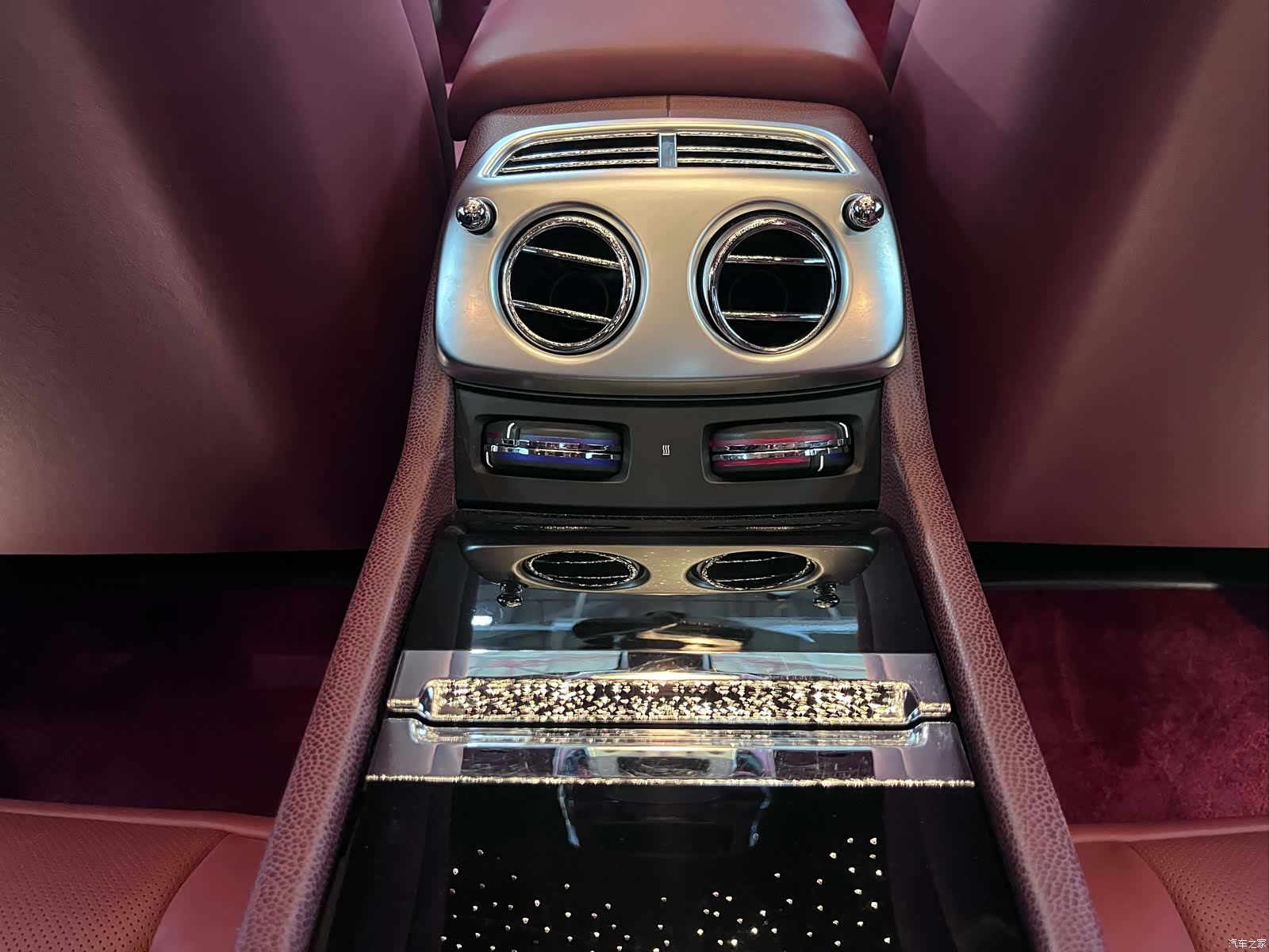 Rolls-Royce Wraith, 2014 19