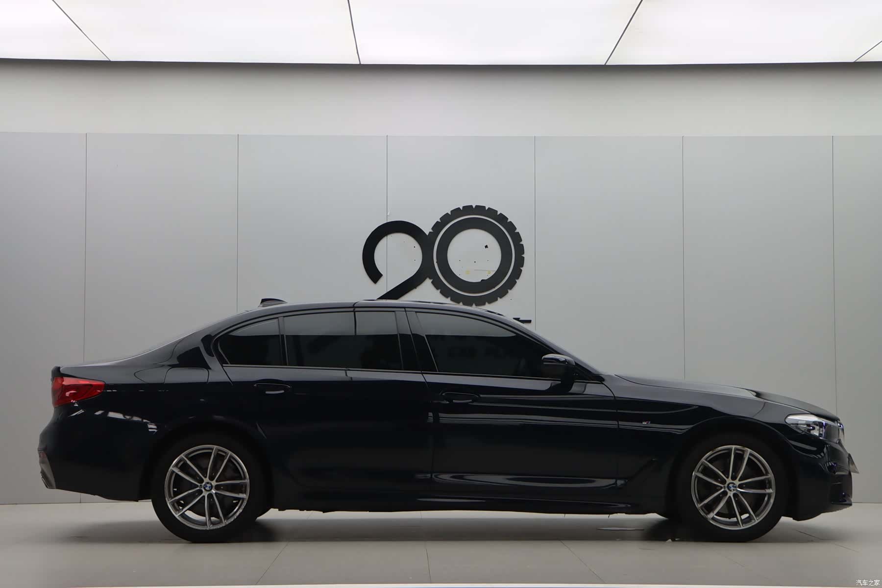 BMW 5 Series, 2019 8