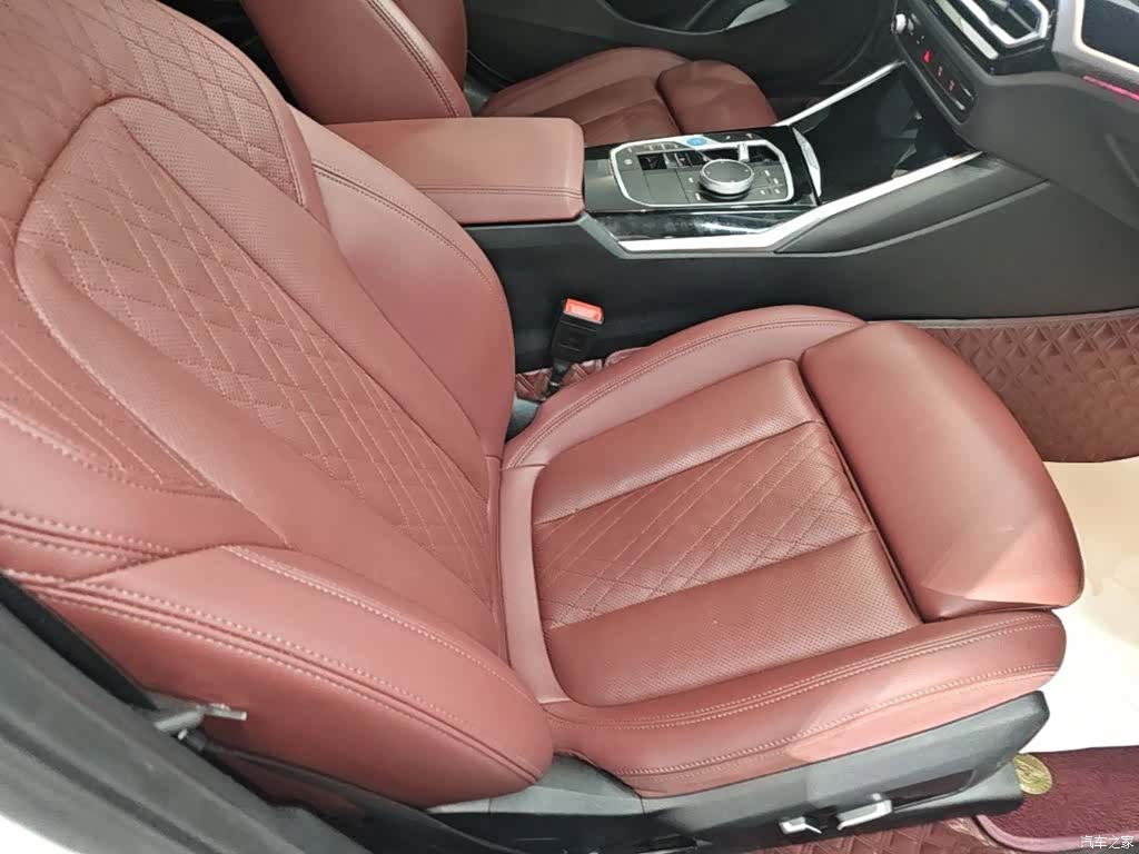 BMW i3, 2024 25