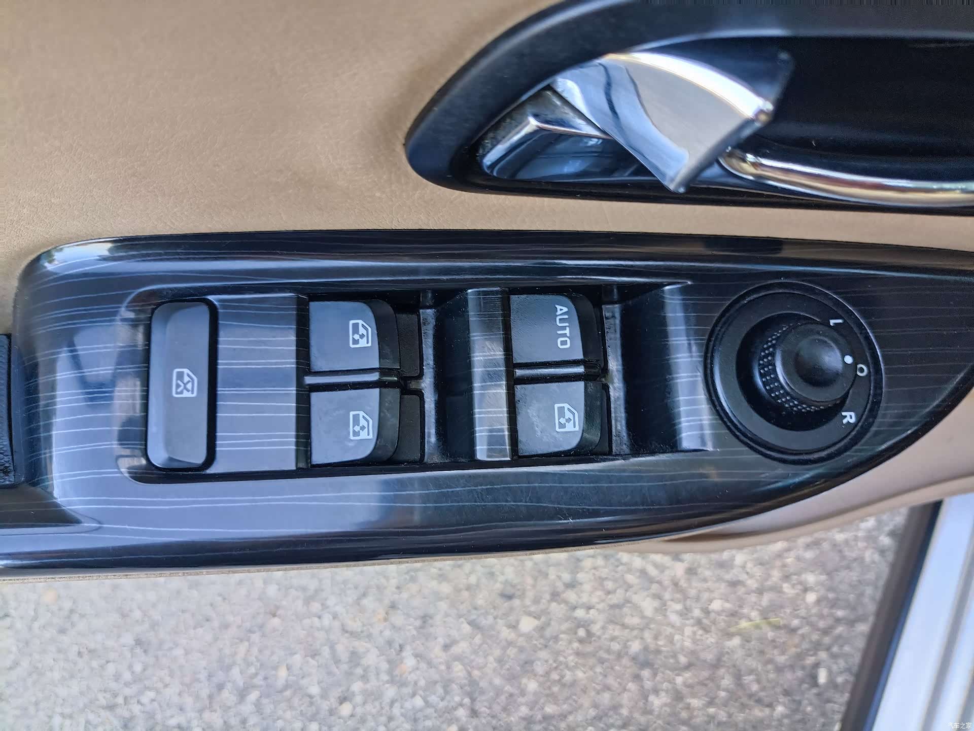 Wuling Hongguang, 2015 16