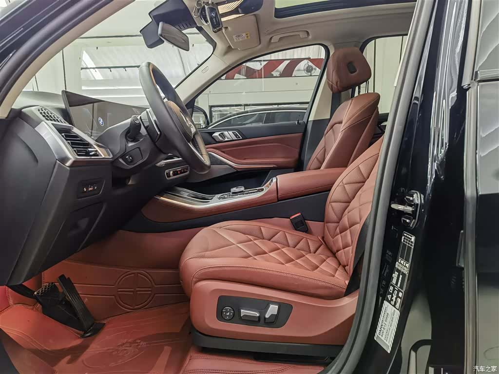 BMW X5, 2024 11