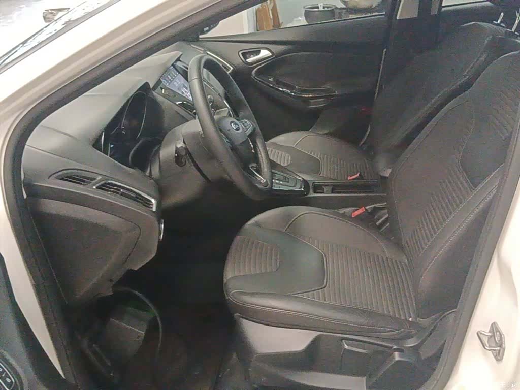 Ford Focus, 2015 15