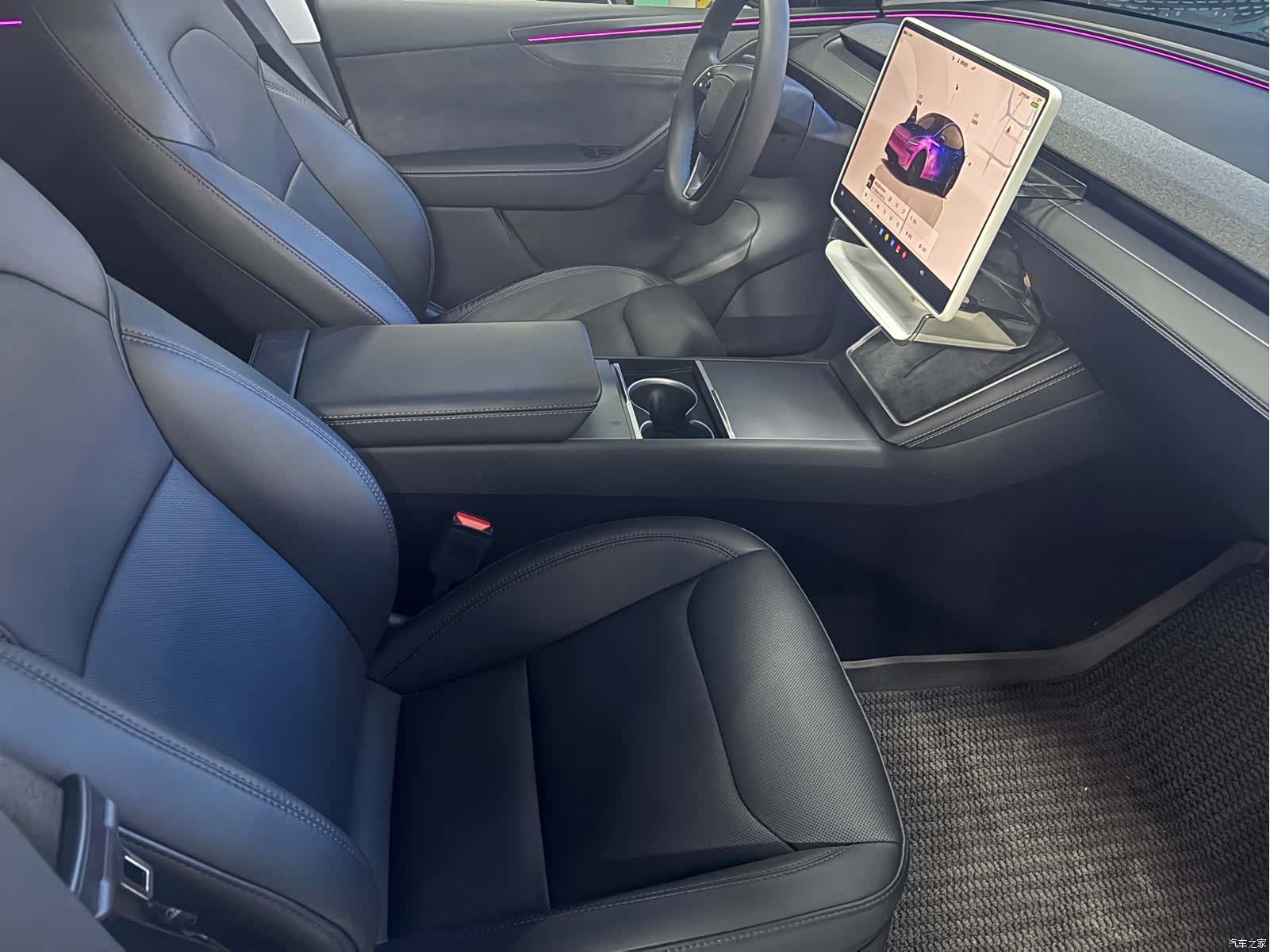 Tesla Model Y, 2025 9