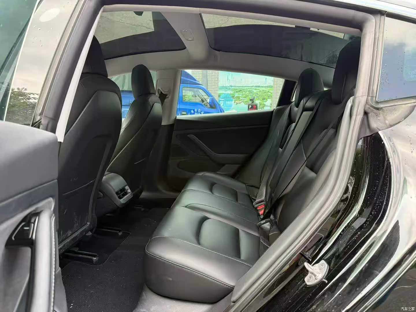 Tesla Model 3, 2020 6