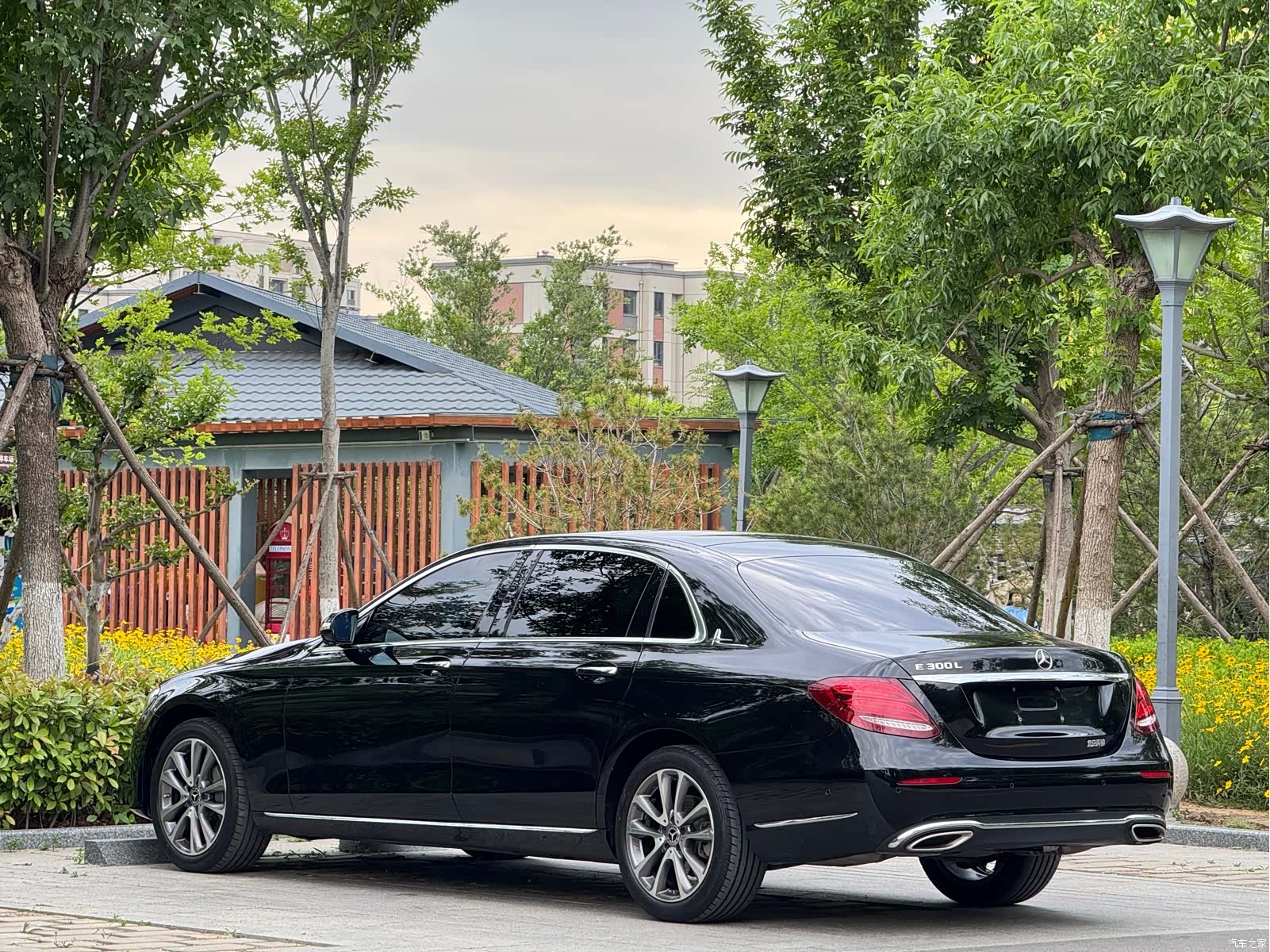 Mercedes-Benz E-Class, 2019 12