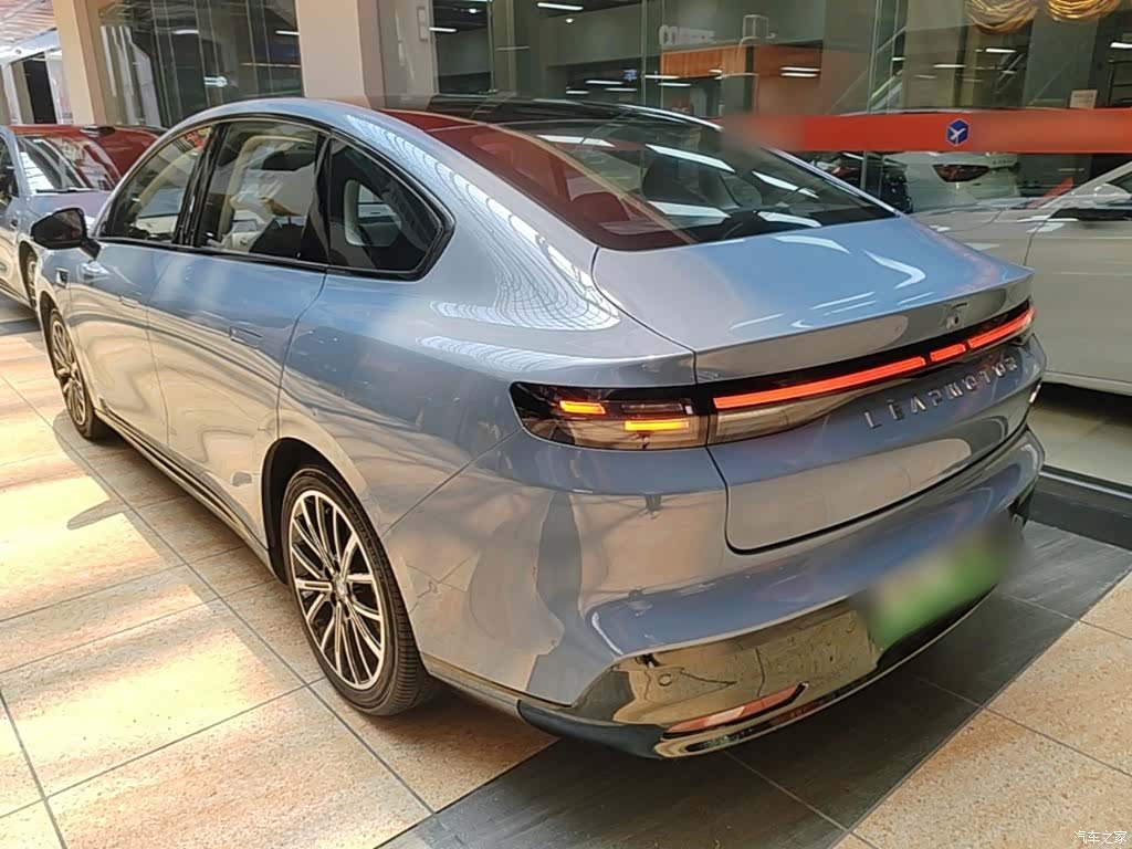 Leapmotor B01, 2025 все фото