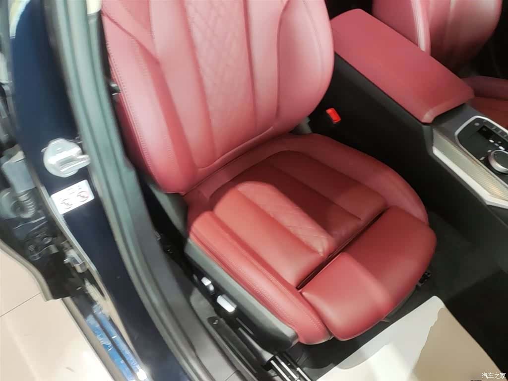 BMW 3 Series, 2023 25