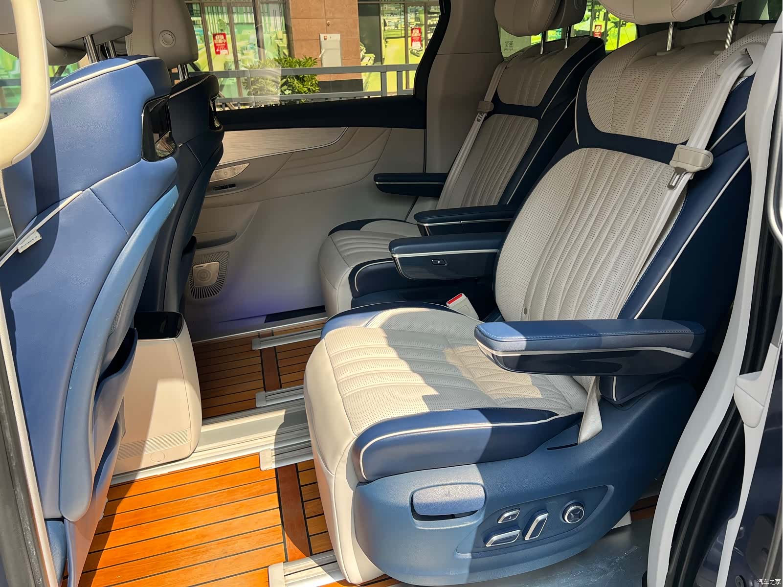 Roewe iMAX8, 2021 9