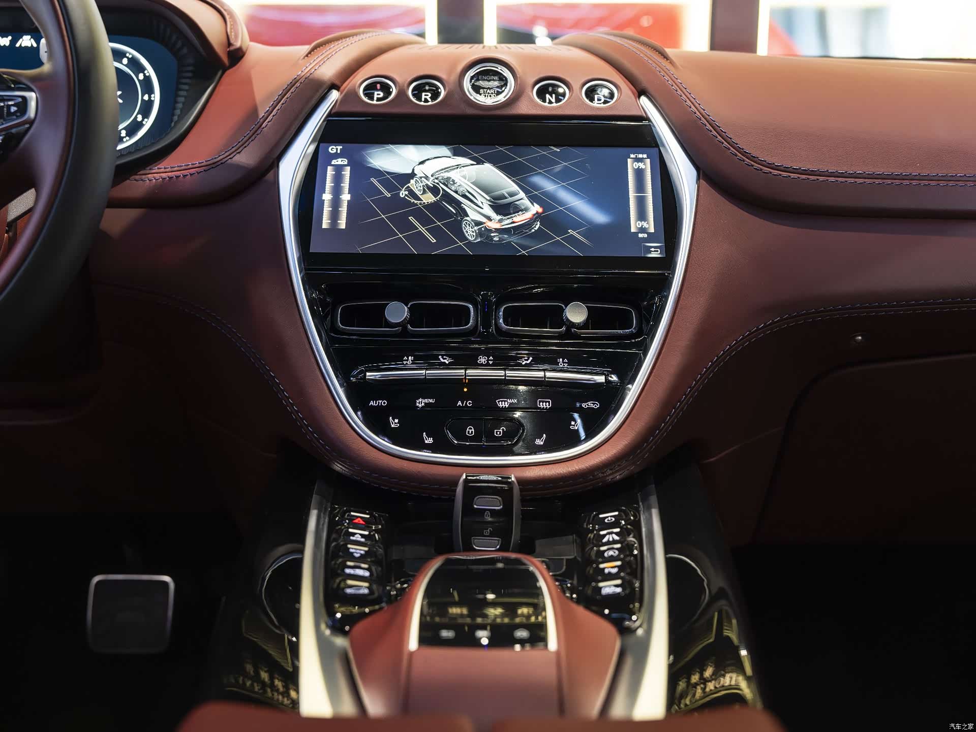 Aston Martin DBX, 2022 18