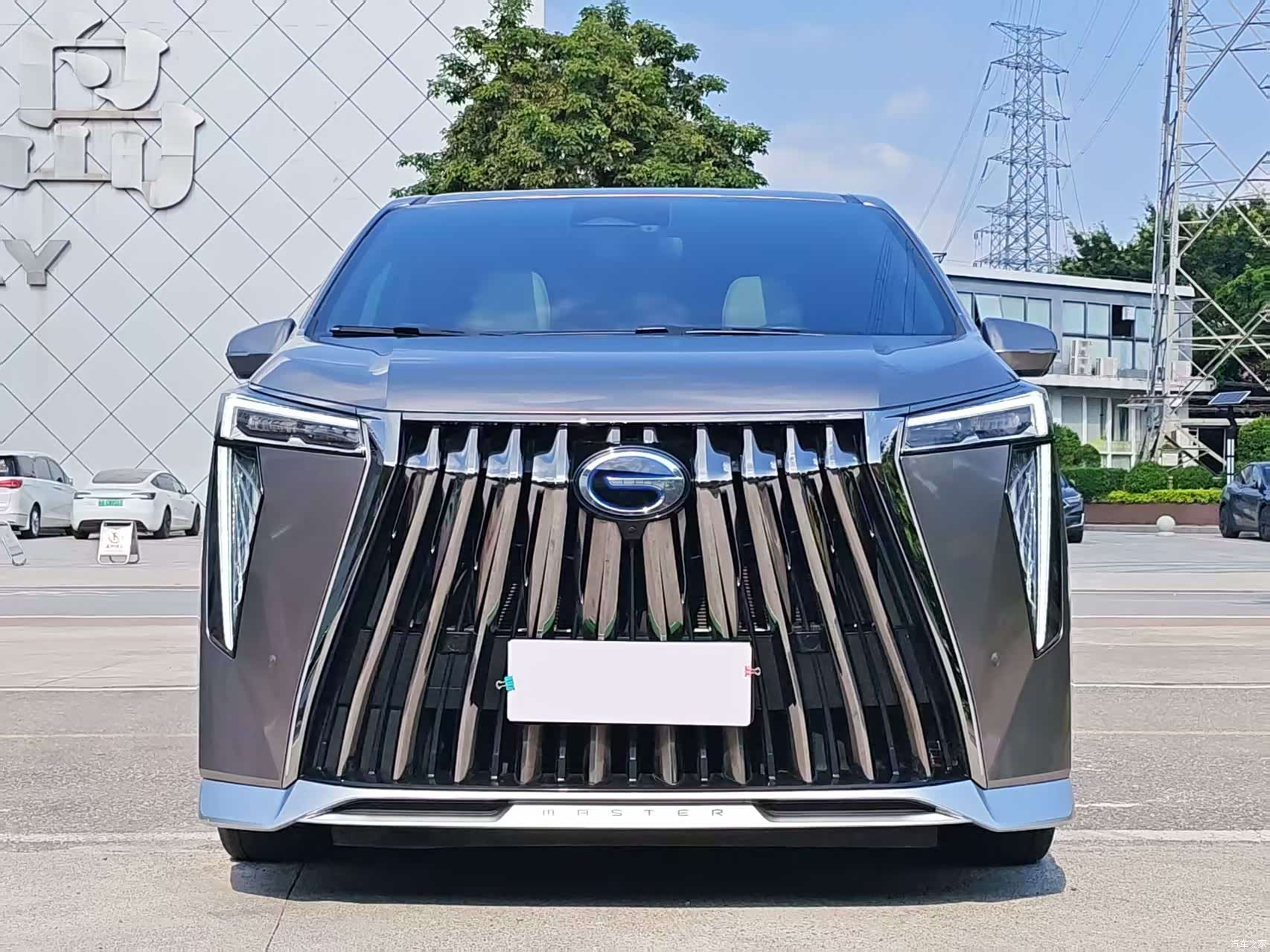 Trumpchi M8, 2023 2