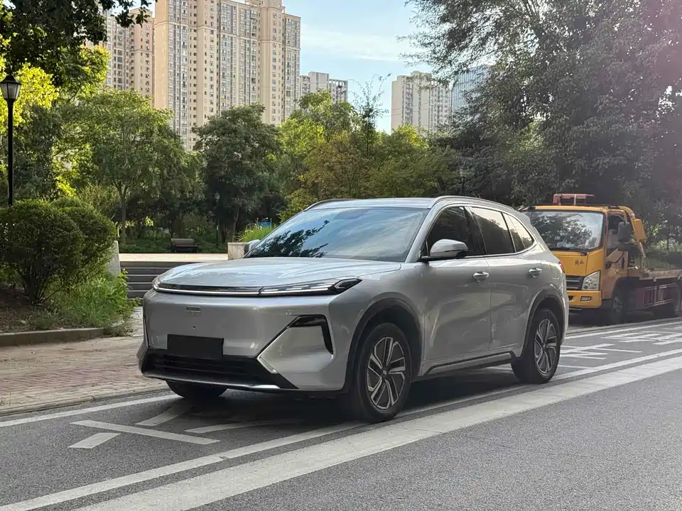 Geely Galaxy Galaxy Starship 7 EM-i