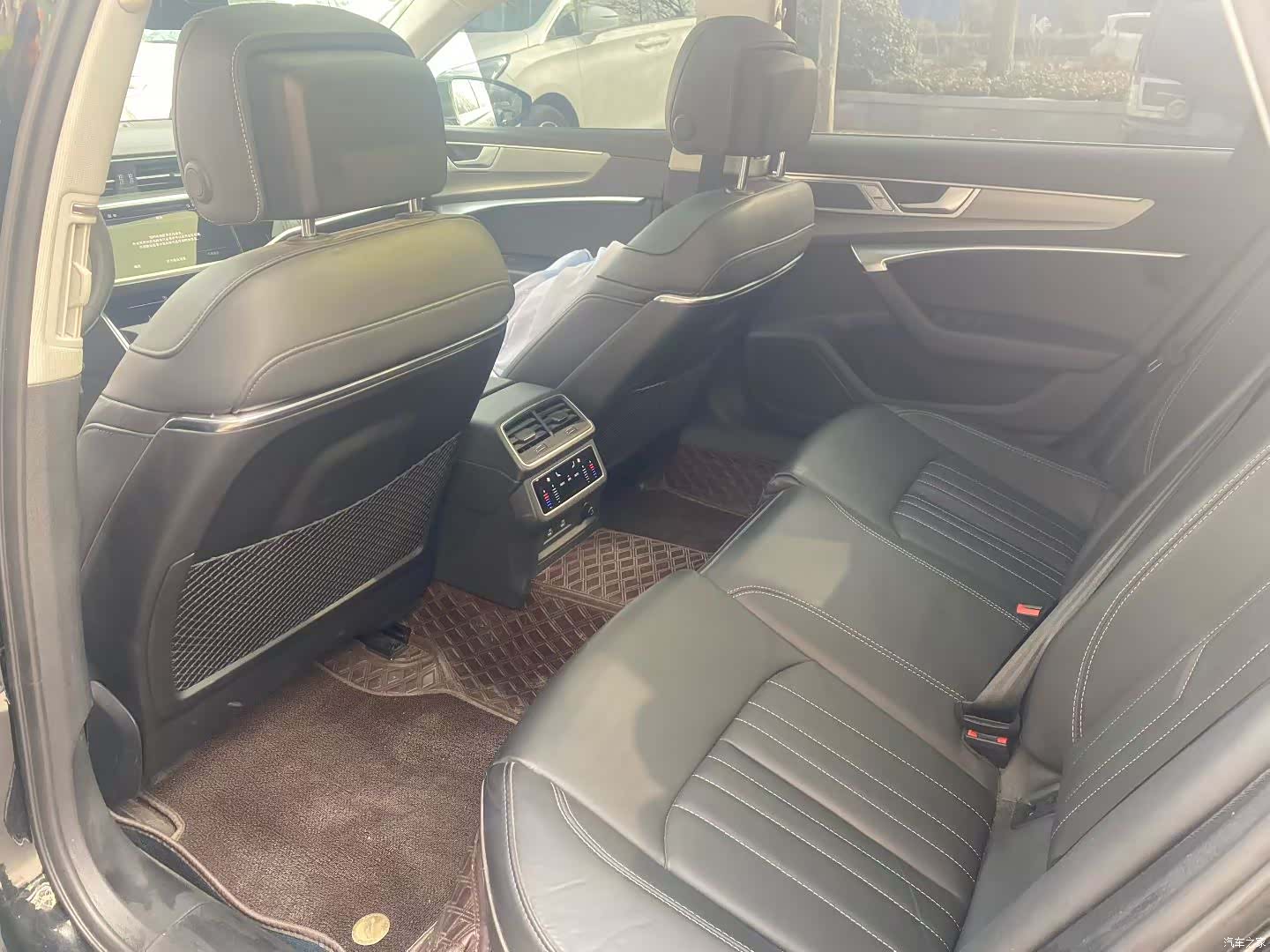 Audi A6L, 2022 7