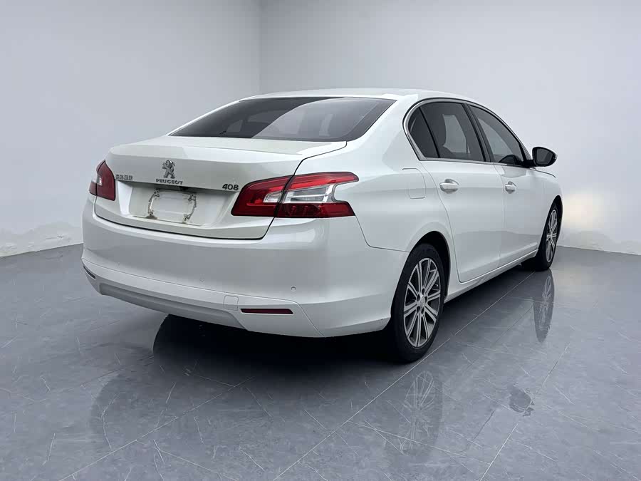 Peugeot 408 2015, фото 9