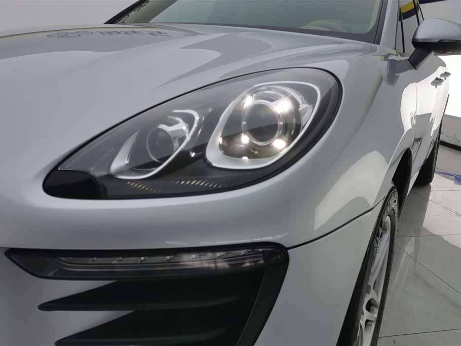 Porsche Macan Porsche Macan