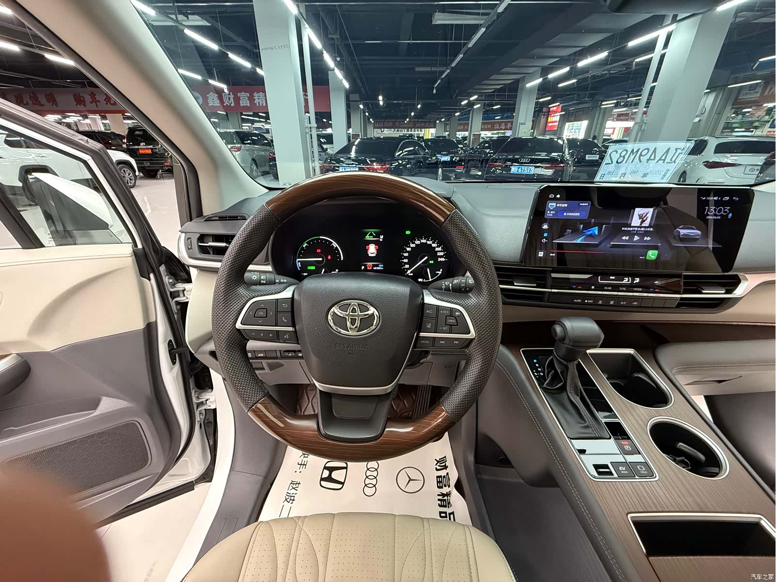 Toyota Sienna, 2023 8