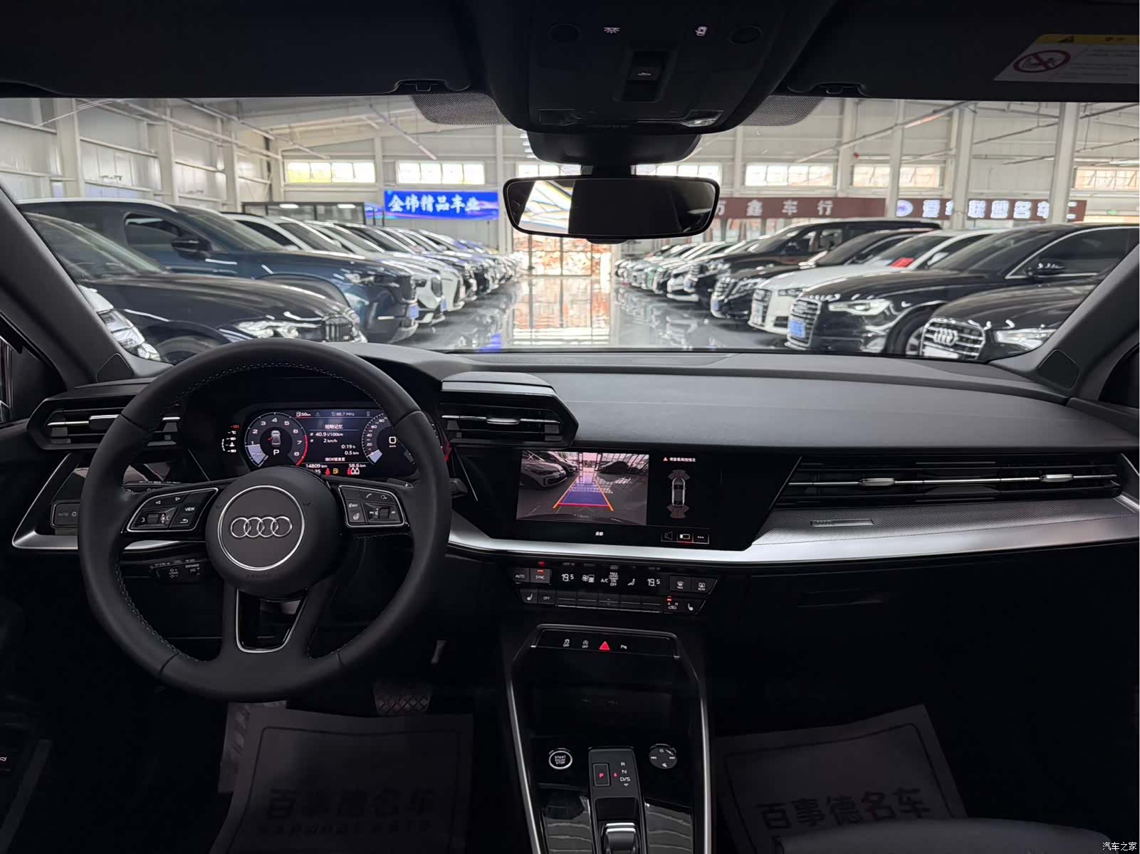Audi A3, 2023 все фото