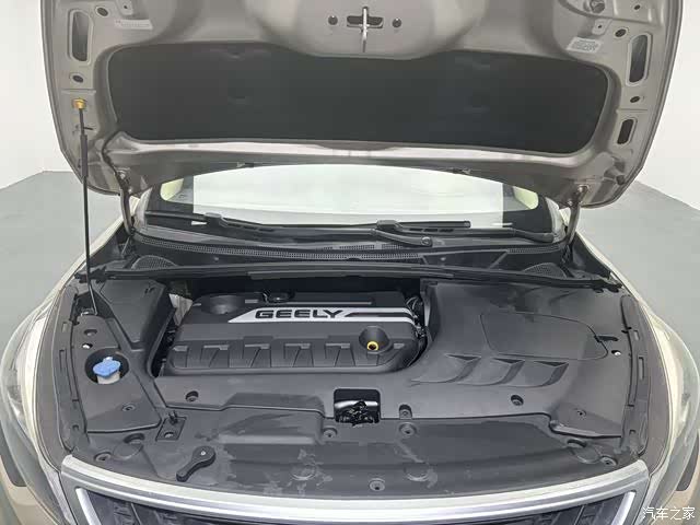 Geely Emgrand, 2017 13