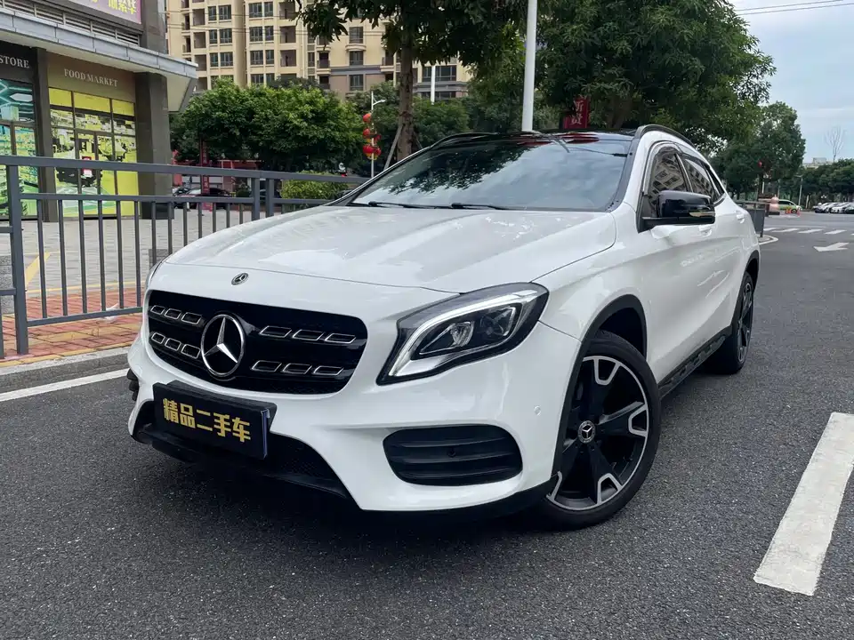 Mercedes-Benz GLA