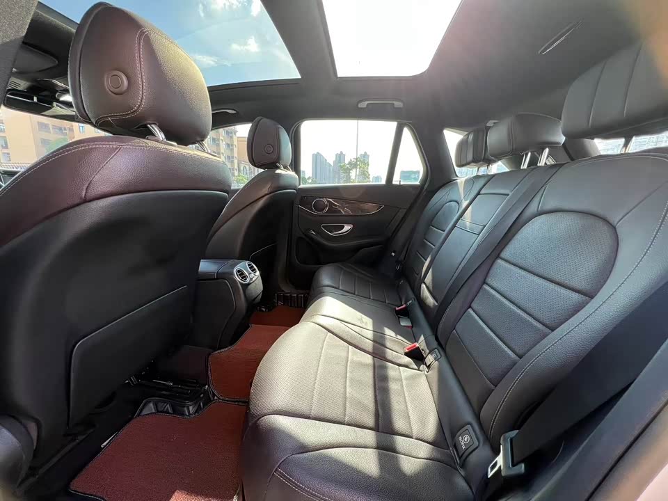 Mercedes-Benz GLC Mercedes-Benz GLC