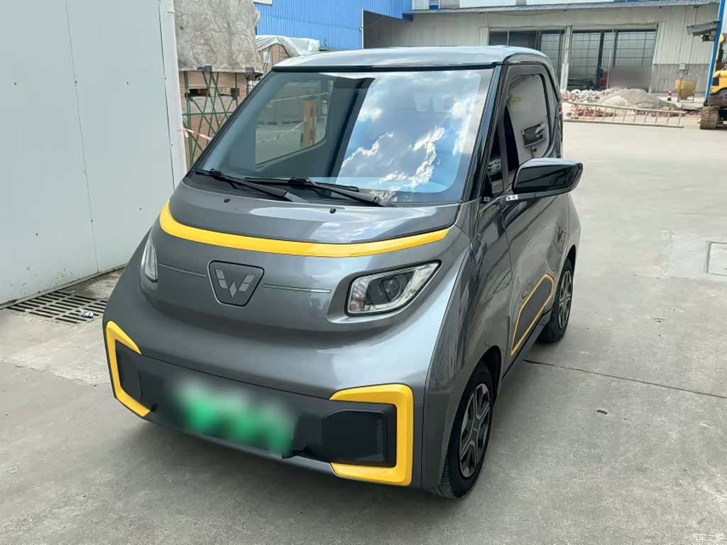 Wuling NanoEV, 2022 2