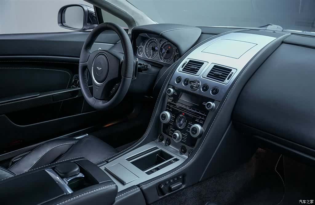 Aston Martin Vantage, 2011 12