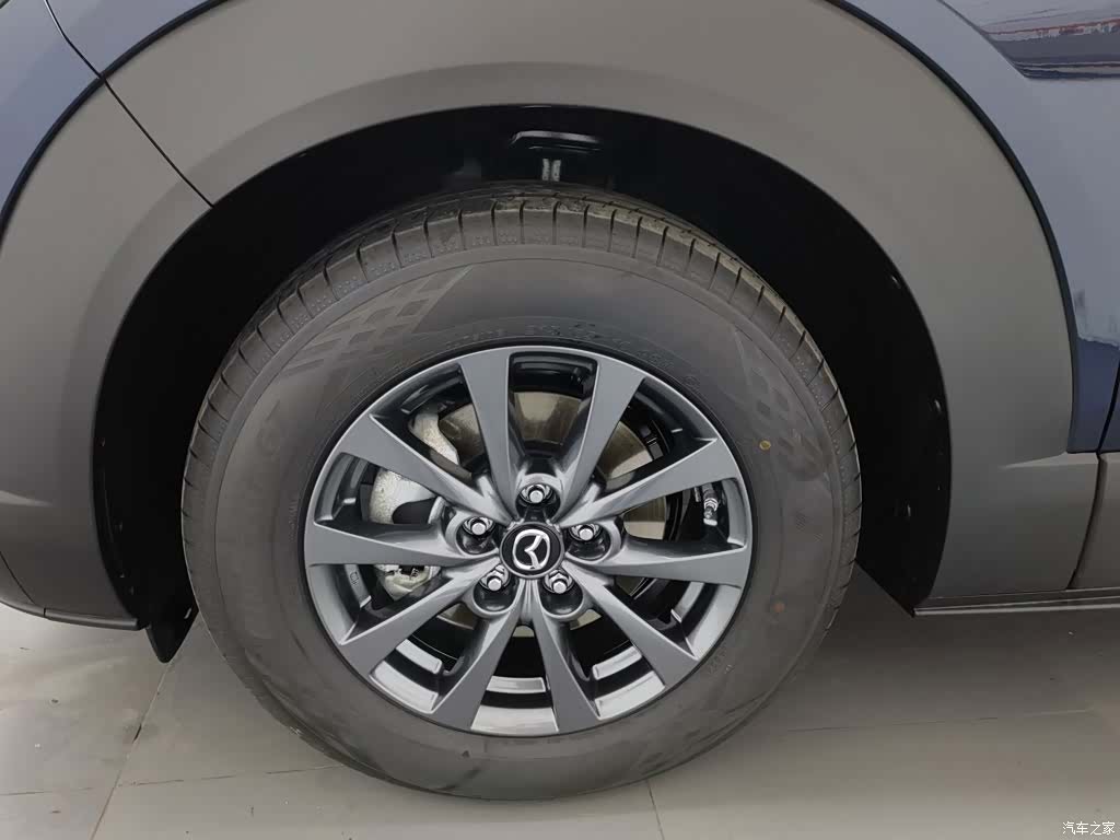 Mazda CX-30, 2025 17