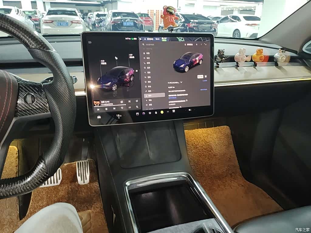 Tesla Model Y, 2022 13