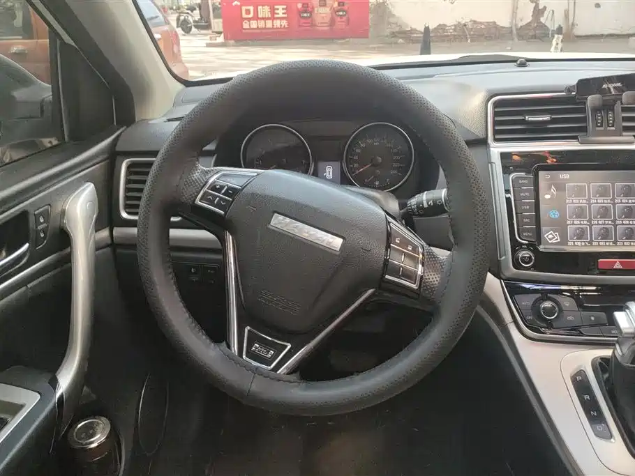 Haval M6