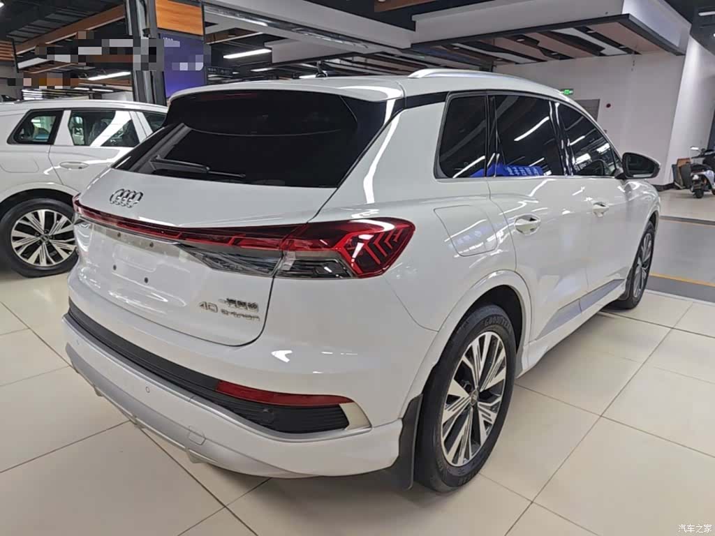Audi Q4 e-tron, 2024 7