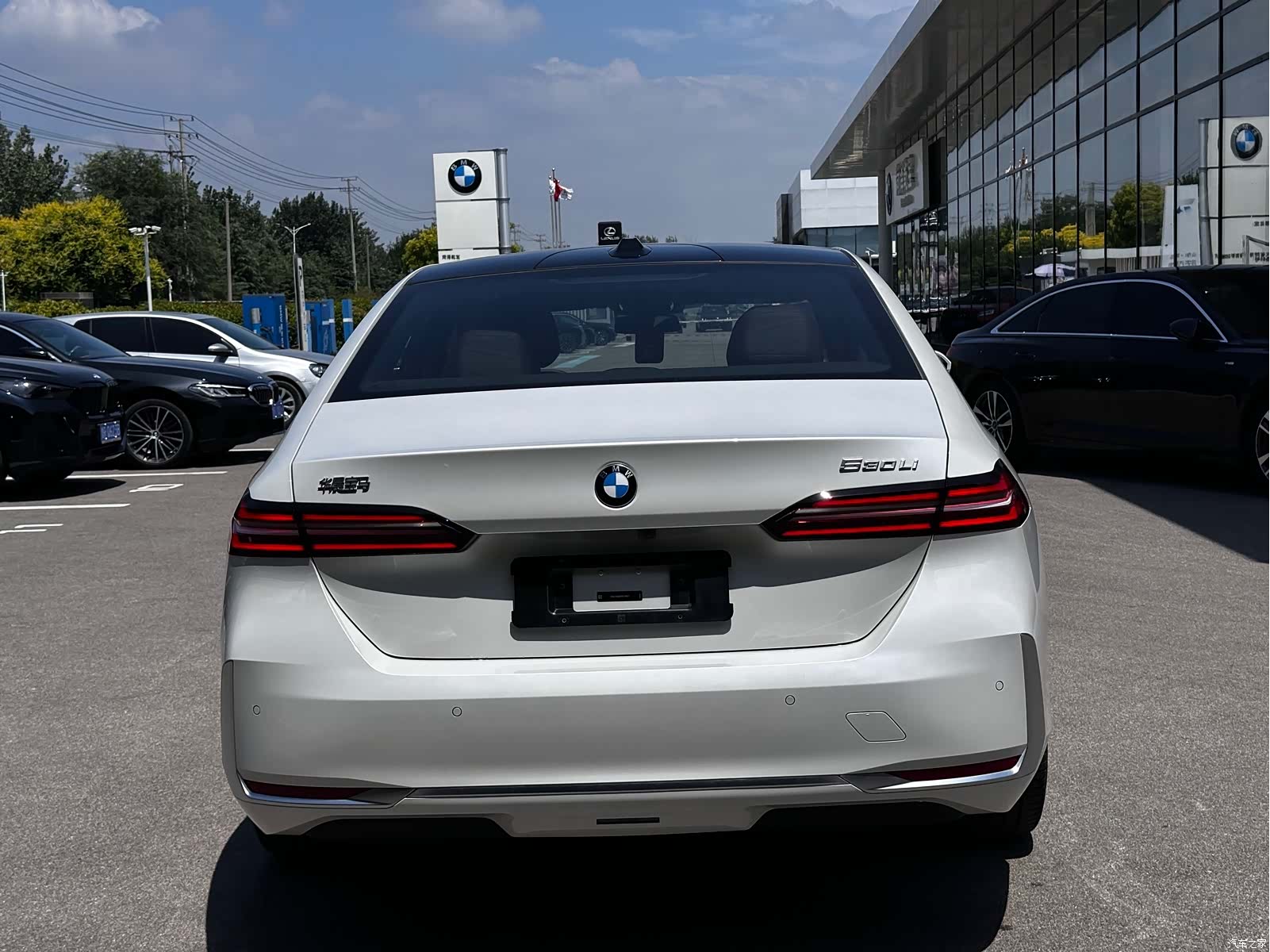 BMW 5 Series, 2025 8