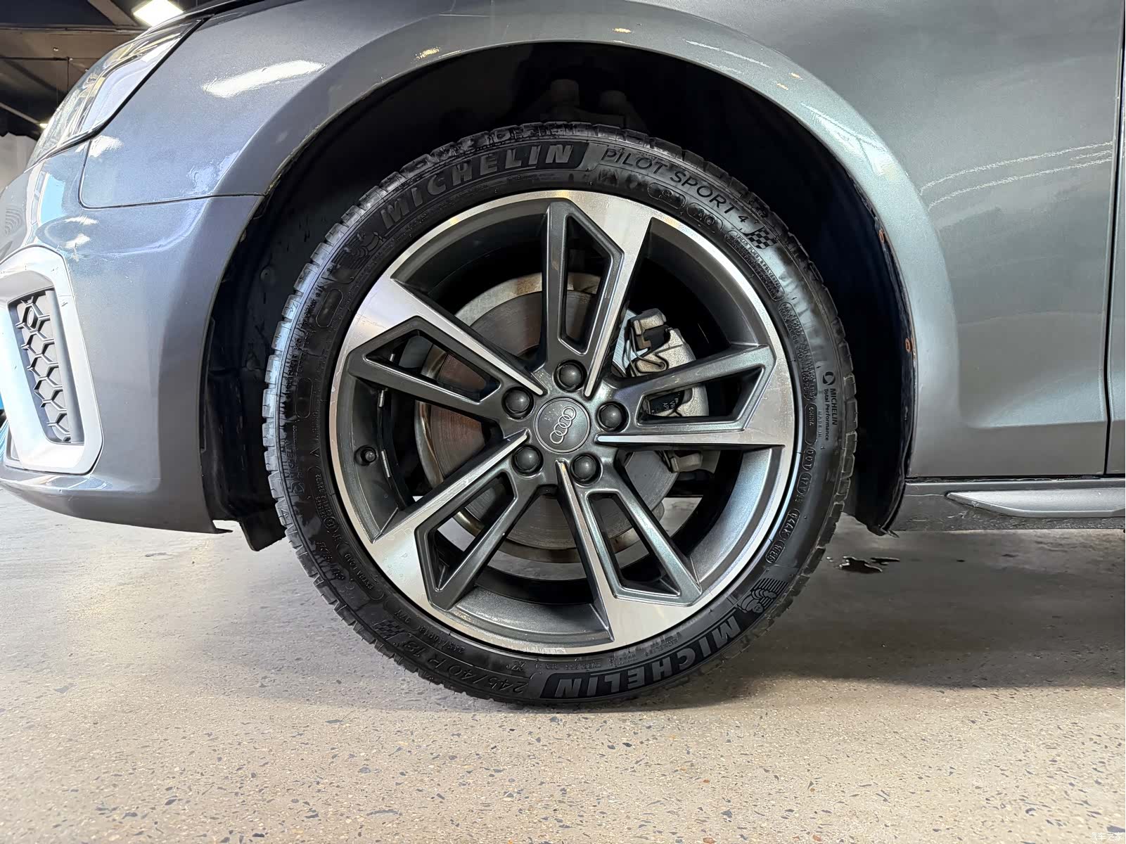 Audi A4L, 2021 23