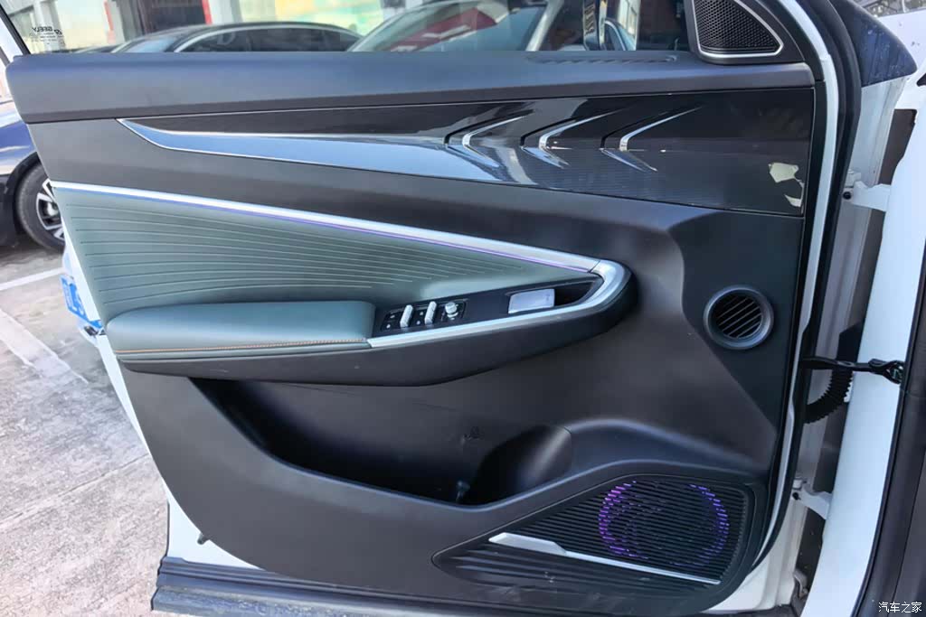 Geely Boyue, 2025 7