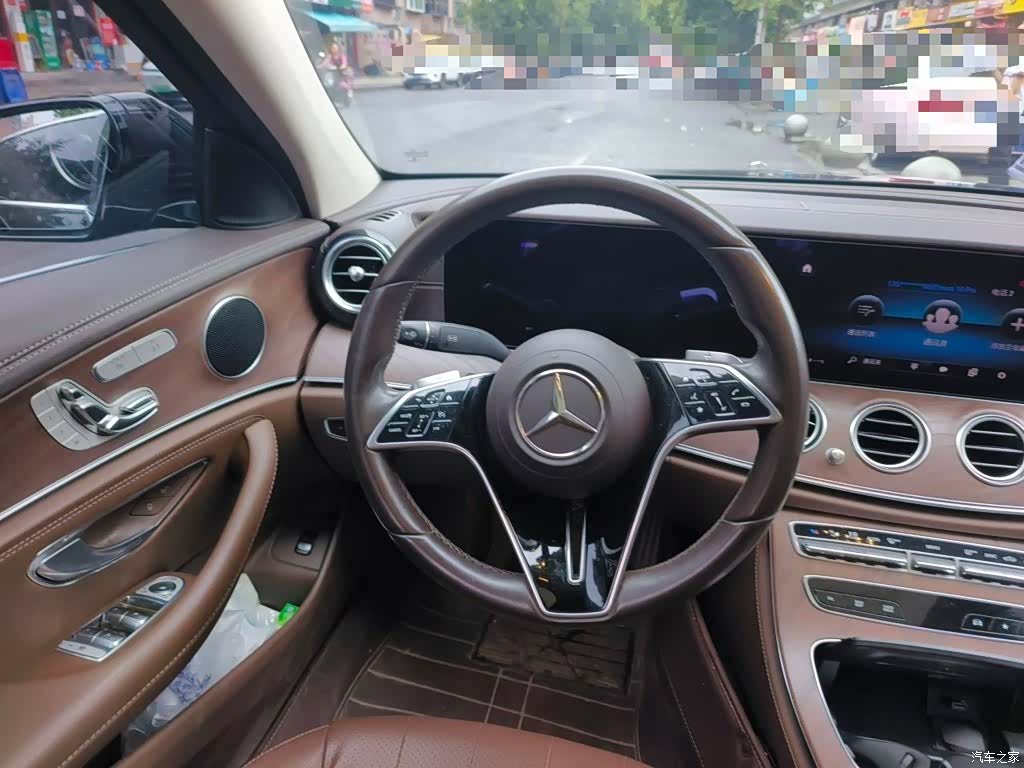 Mercedes-Benz E-Class, 2020 3